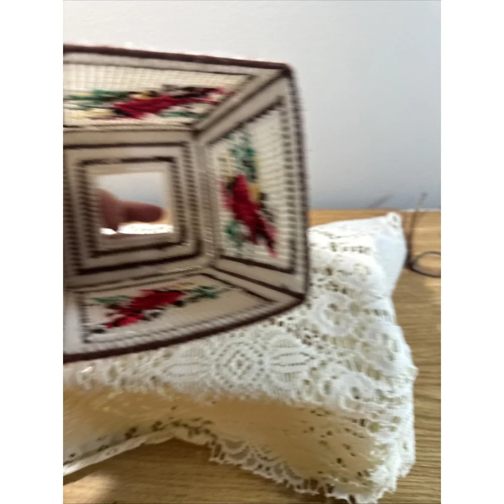 Handmade Plastic Canvas Tissue Box Cover Cardinal